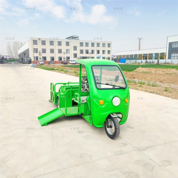 四桶門(mén)板帶棚電動(dòng)三輪保潔車